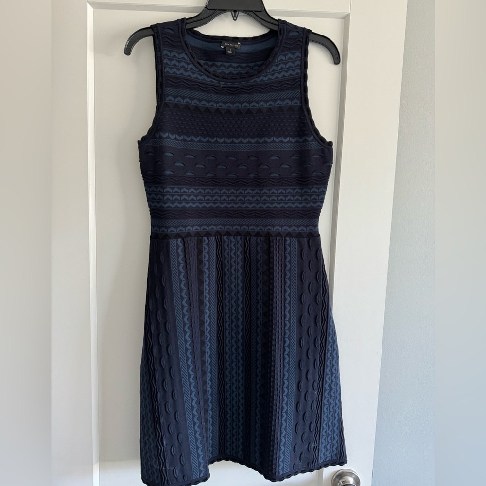 Ann Taylor casual dress in like-new condition.